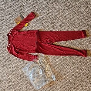 NEW Kyte Baby Long Sleeve Pajamas in Ruby 18-24 Months